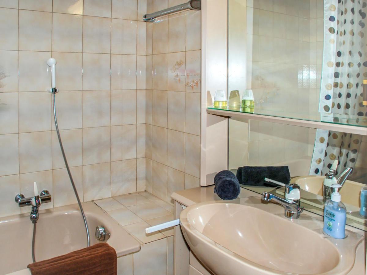 Apartment Appartamento Tazzino By Interhome Locarno Bagian luar foto